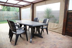 Kaap Se Rus: Self catering unit in Brackenfell - Undercover Patio